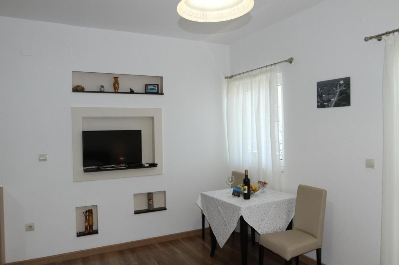 Apartments Muhar Sveti Stefan Eksteriør bilde