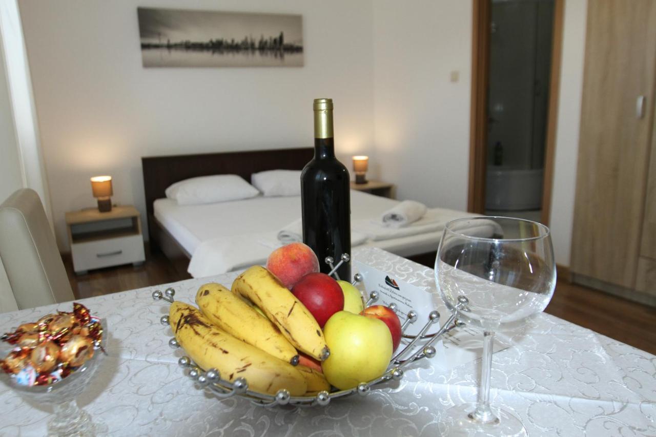 Apartments Muhar Sveti Stefan Eksteriør bilde
