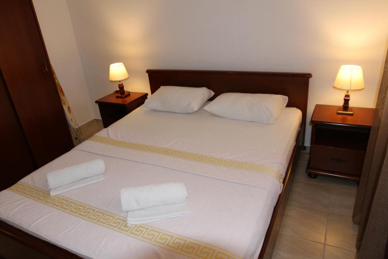 Apartments Muhar Sveti Stefan Eksteriør bilde