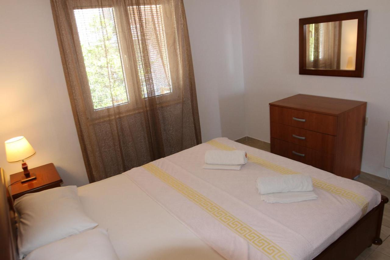 Apartments Muhar Sveti Stefan Eksteriør bilde