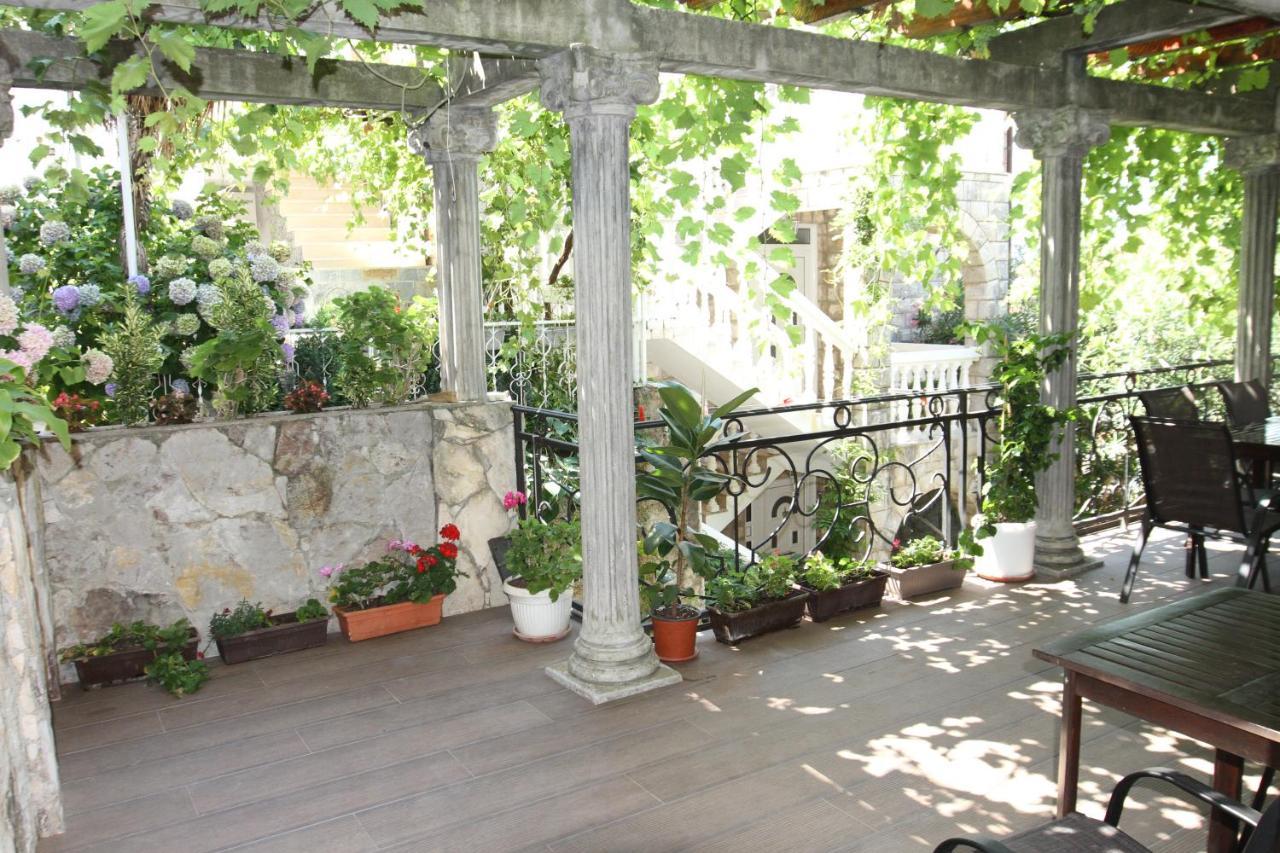 Apartments Muhar Sveti Stefan Eksteriør bilde