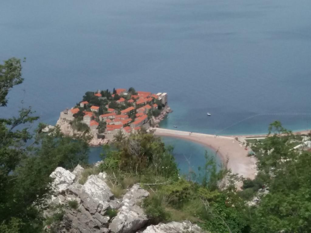 Apartments Muhar Sveti Stefan Eksteriør bilde