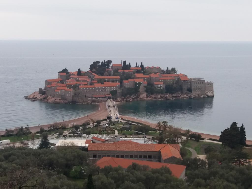 Apartments Muhar Sveti Stefan Eksteriør bilde